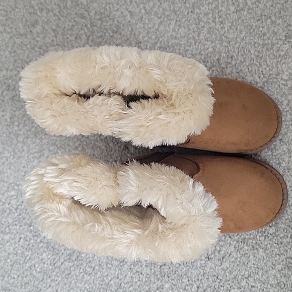 Cat & Jack | Kids Boots NWOT - Picture 3 of 4